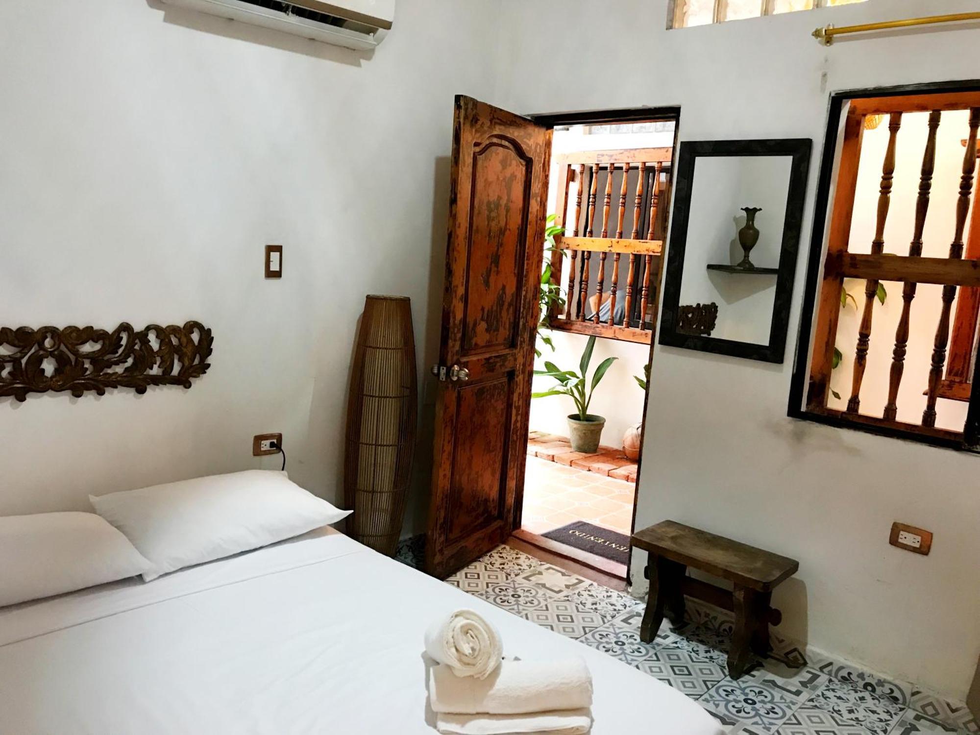 Pachamama Hostel Cartagena Exterior photo